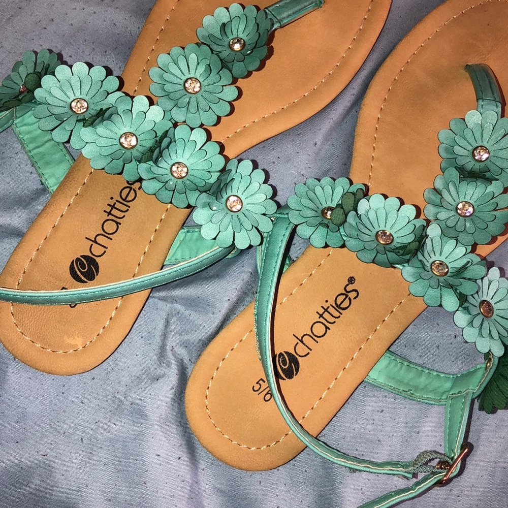 Sandals - Picture 3 of 3